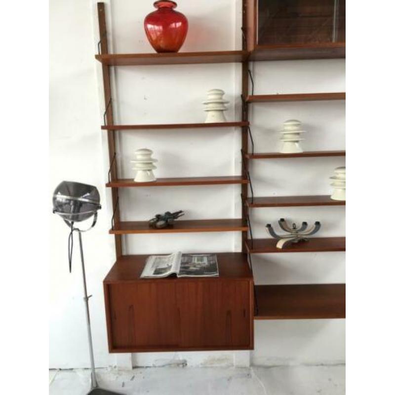Poul Cadovius by Royal System modulair vintage wandsysteem