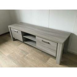 Meubelset; eettafel, salontafel, dressoir, tv-meubel