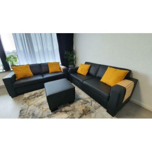 Leren zwarte bankstel met hocker