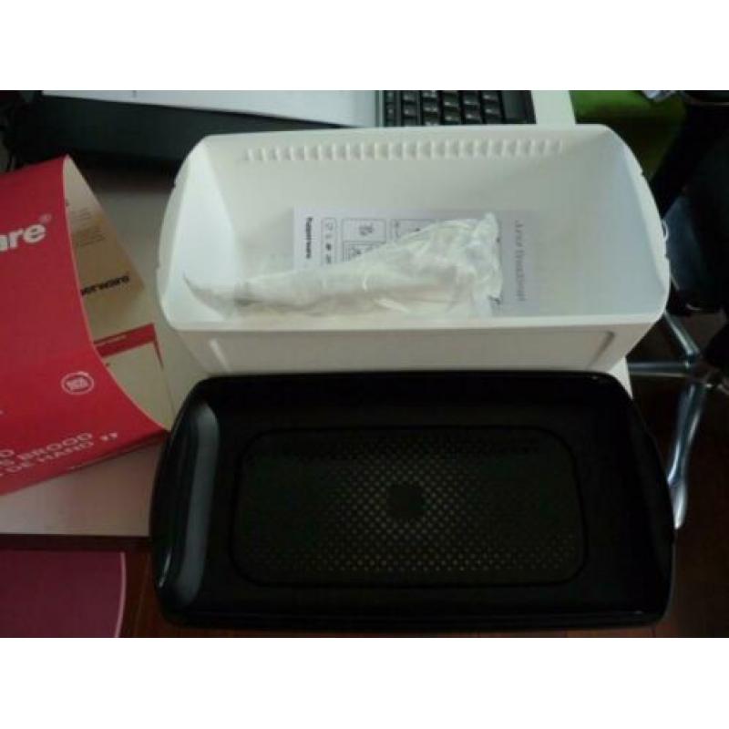 Tupperware Junior BreadSmart, brooddoos, broodtrommel nieuw