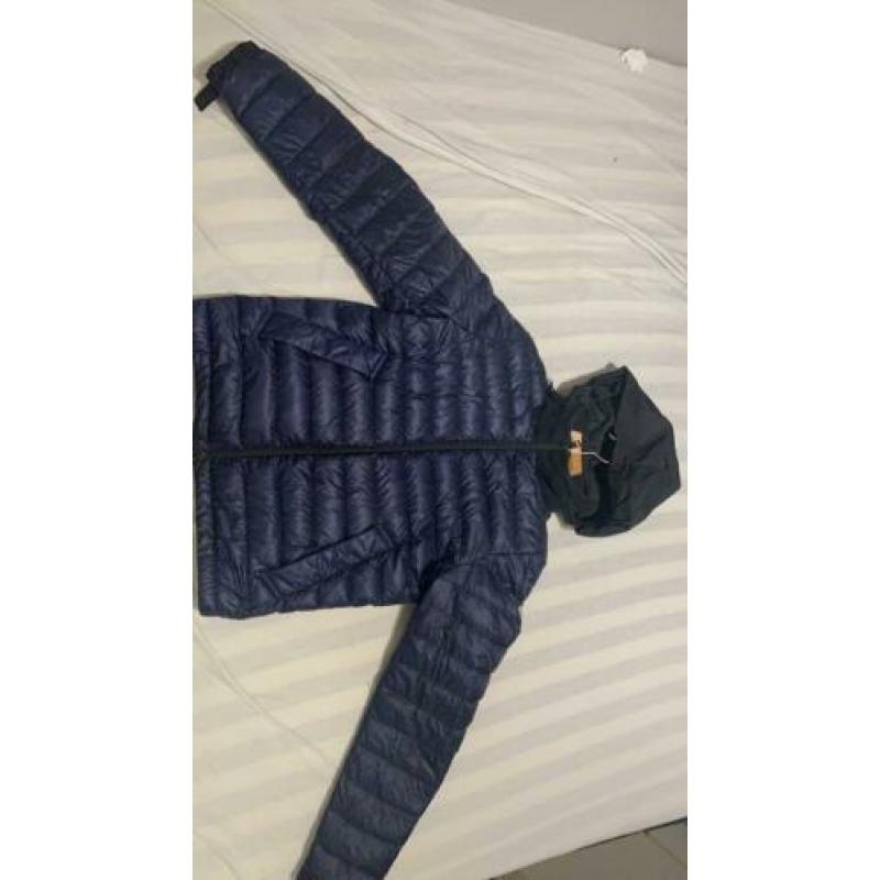 originele moncler jas in top staat nieuwprijs €580,- maat 0