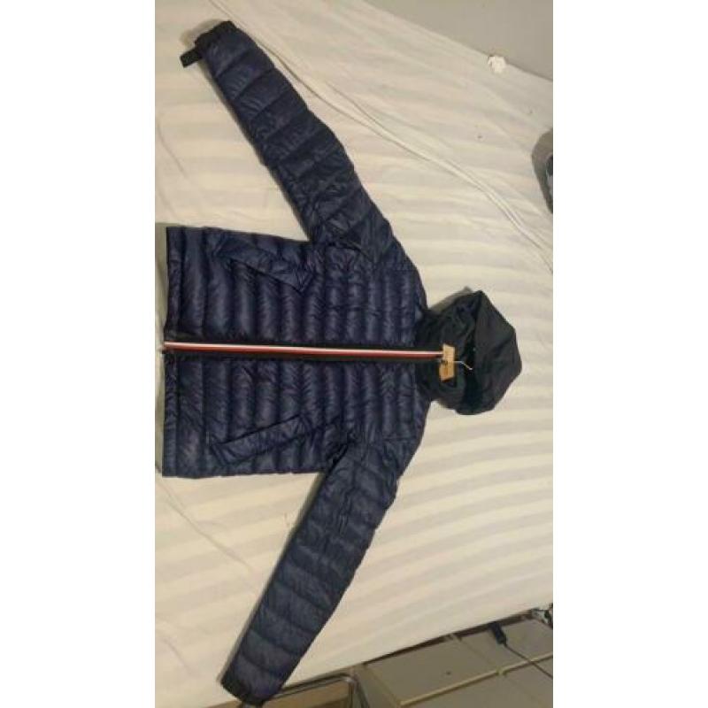 originele moncler jas in top staat nieuwprijs €580,- maat 0
