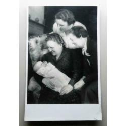 Kaart ansichtkaart foto Wilhelmina Juliana en Beatrix (711)