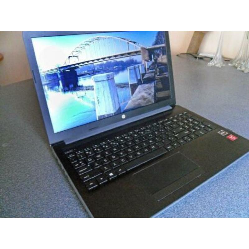 Vrijwel nieuwe HP 15" 8G Notebook
