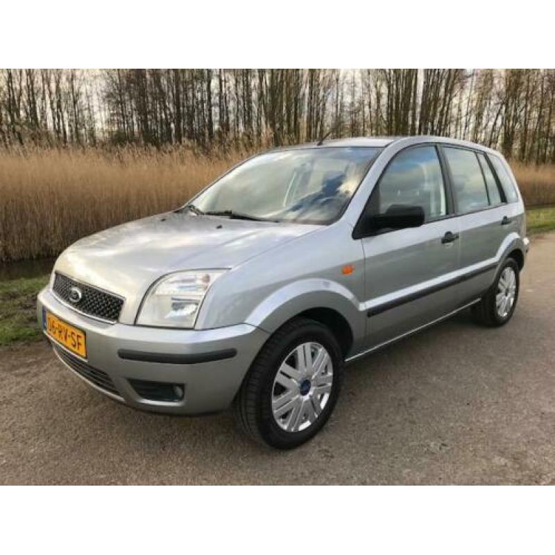 FORD Fusion 1.4 16V Ghia | Airco | Voorruit verwarming | Rij