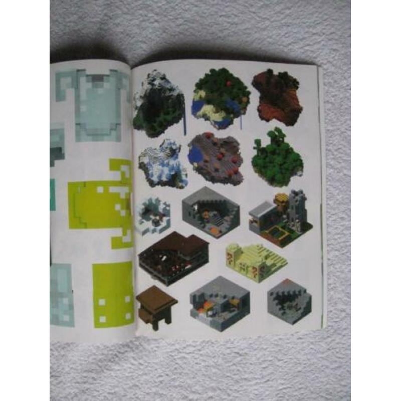 Minecraft Survival Stickerboek (met 500 stickers) Mojang