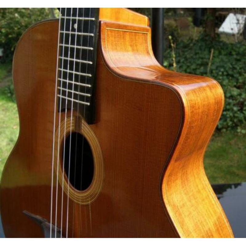 Handgebouwde Gypsy jazz gitaar ovaal