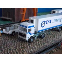 Volvo F12 Globetrotter trekker/oplegger Teks- Albedo
