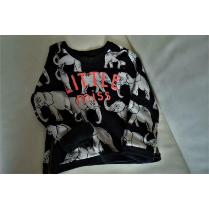 IKKS prachtige Sweater maat 116 zwart met olifanten