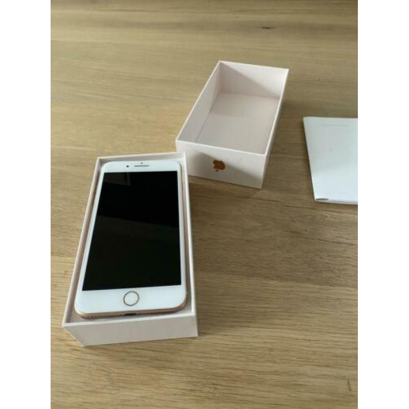 Iphone 8 plus 64 gb (geen krassen)