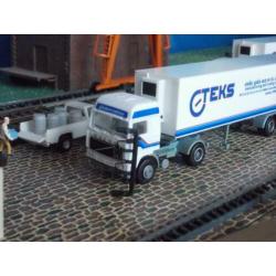 Volvo F12 Globetrotter trekker/oplegger Teks- Albedo