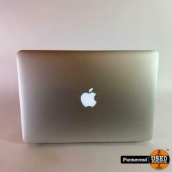 Macbook Air 13'' 2013 i5 4GB 128GB SSD | Lichtvlek in scherm