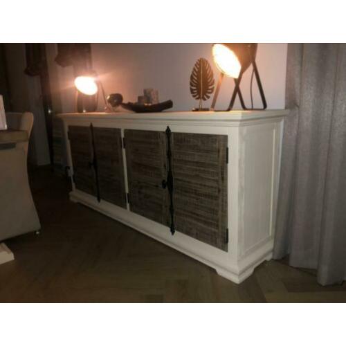 Bijna nieuw dressoir