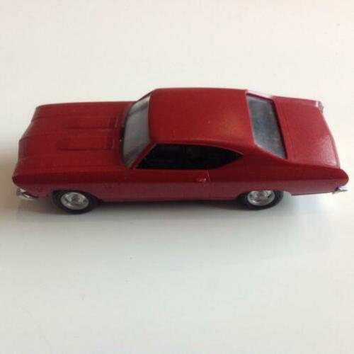 Chevrolet Chevelle SS 396 AMT plastic kit 1:43