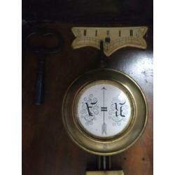 Antieke Junghans wandklok met slinger
