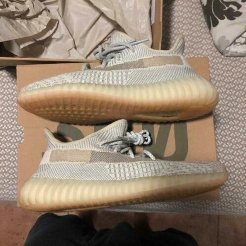 Yeezy boost 350 v2