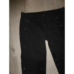 Mexx with mooi nieuw zwarte korten broek mt. 34