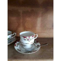 Diverse Theekopjes Curiosa Brocante