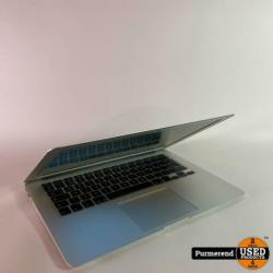 Macbook Air 13'' 2013 i5 4GB 128GB SSD | Lichtvlek in scherm