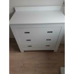 Commode en kledingkast