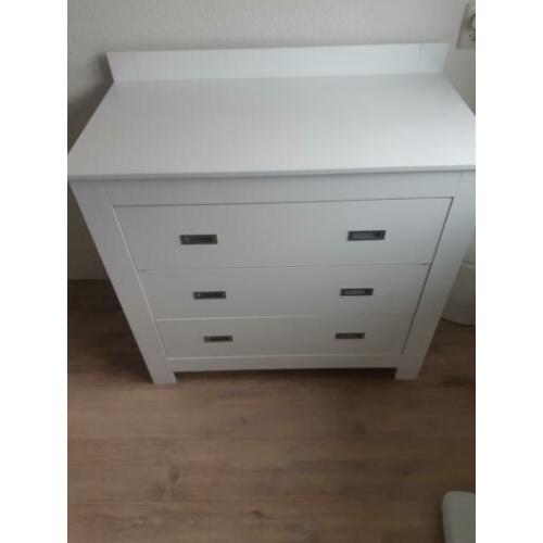Commode en kledingkast