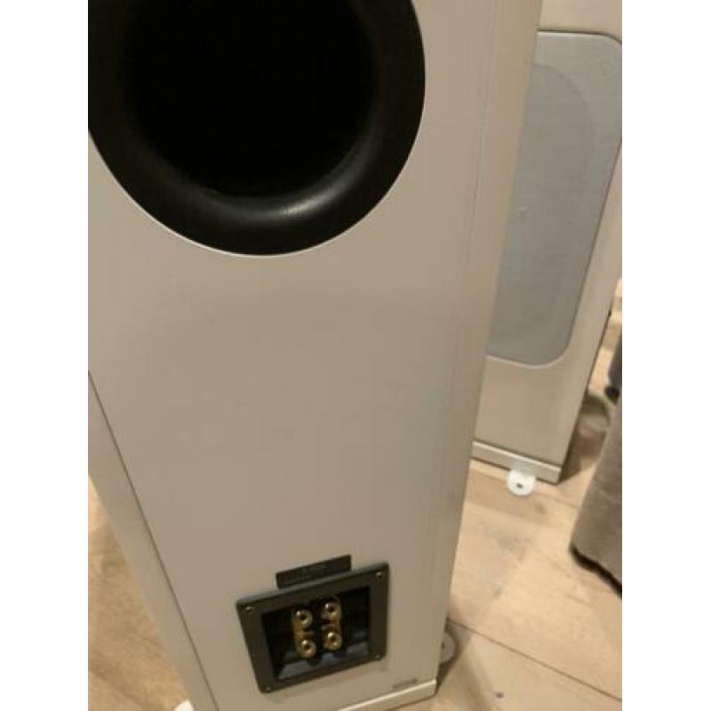 Jamo S606 speakers, hoogglans wit.
