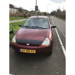 Ford KA 1.3 I 51KW 2005 Rood