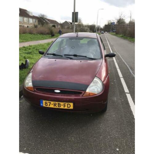 Ford KA 1.3 I 51KW 2005 Rood