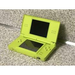 Nintendo DS Lite