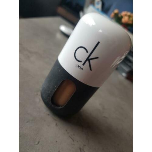 Calvin klein | foundation 3 in 1 | 600 honey | ZGAN
