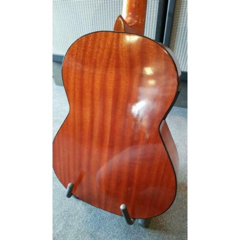 Admira Juanita E semi akoestische klassieke gitaar