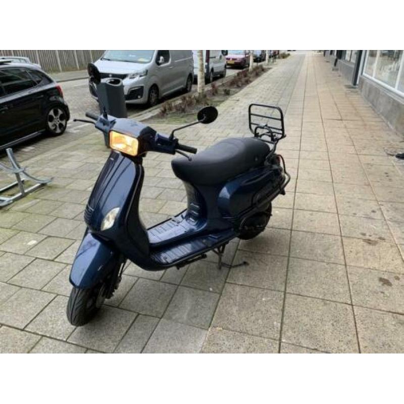 La Souris Vespelini S 2017 vespa s snor snorscooter