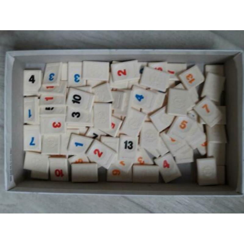 Rummy original/Rummikub grote uitvoering 100% compleet.