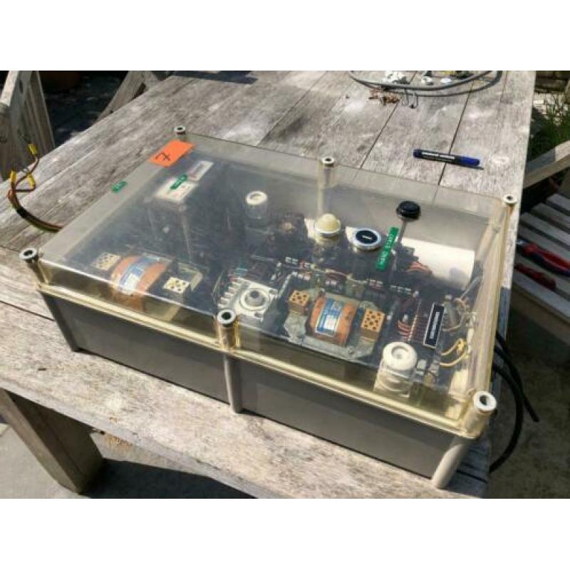 7. Eaton Holec Halyester pompbesturing / schakelkast +schema