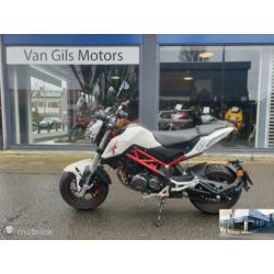 Benelli Tornado Naked T 125,2018 2400km als nieuw