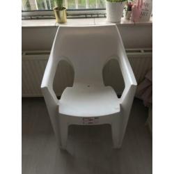Allibert 2 nieuwe witte tuinstoelen