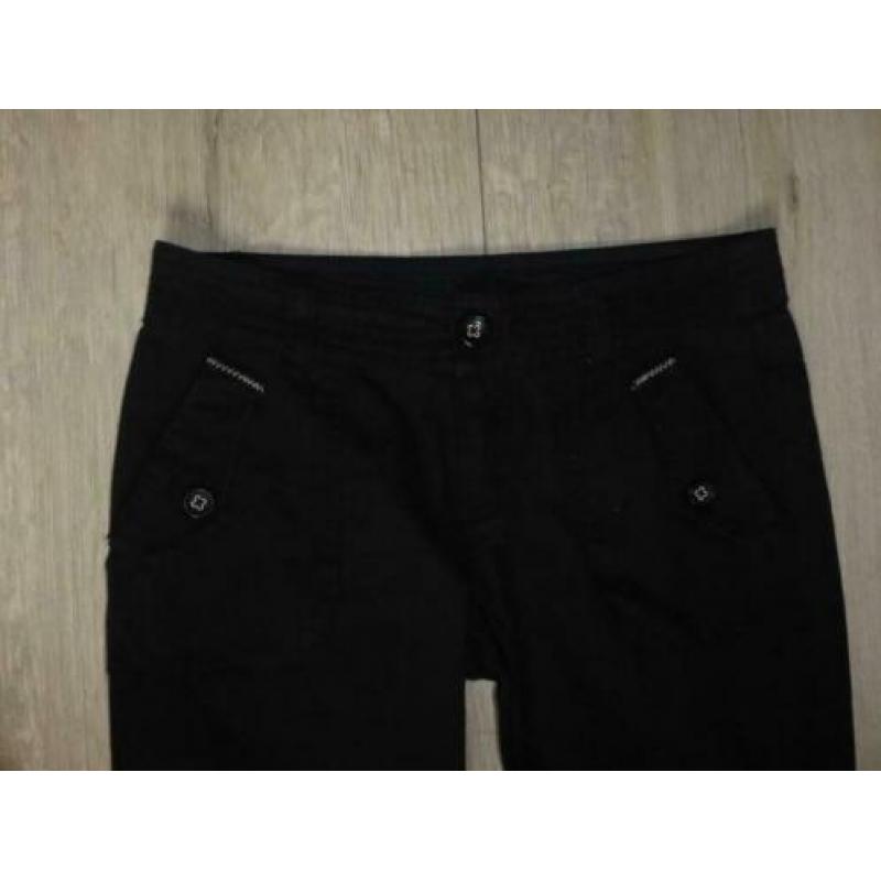 Mexx with mooi nieuw zwarte korten broek mt. 34