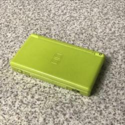 Nintendo DS Lite