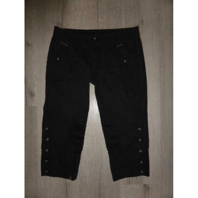 Mexx with mooi nieuw zwarte korten broek mt. 34