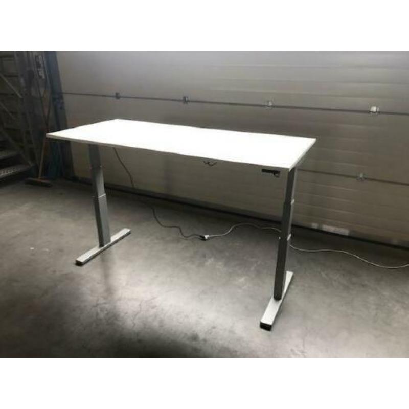 Elektrisch verstelbare zit/sta bureaus OG 180x80cm alu/wit