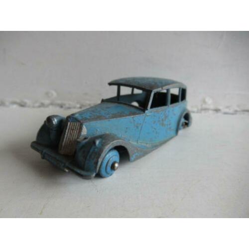 Dinky Toys 151 Triumph 1800 Saloon 1:43