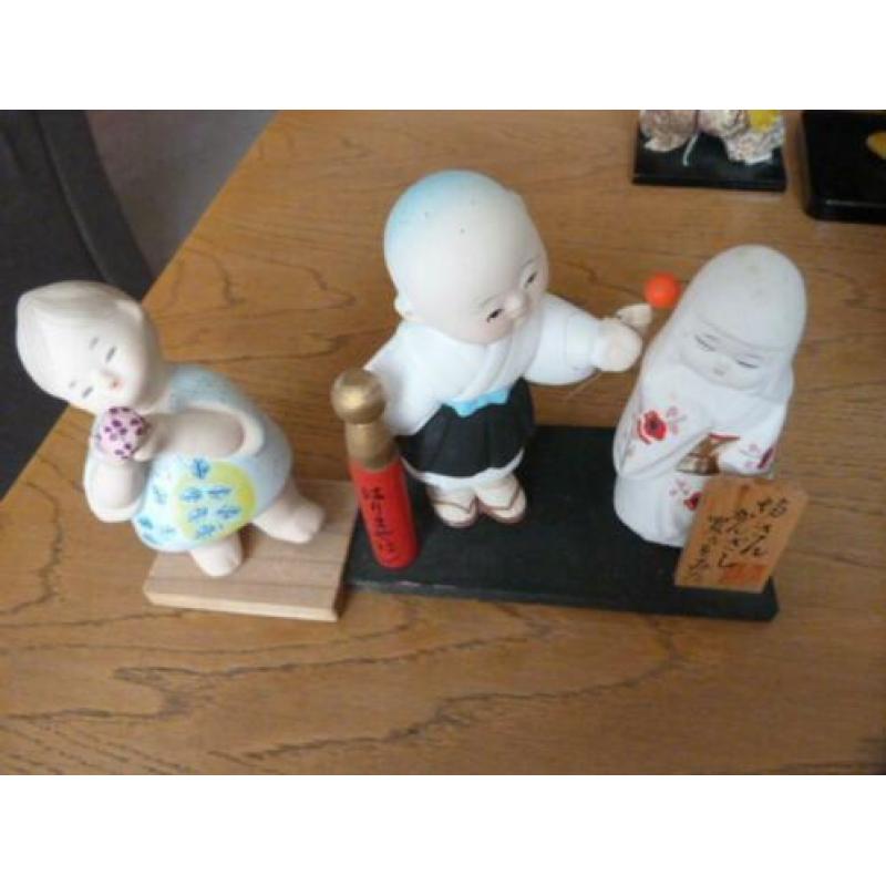 2 Japanse bisquit figuurtjes 14 cm en 11 cm hoog