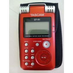 Tascam GT-R1 gitaar/bastrainer en recorder