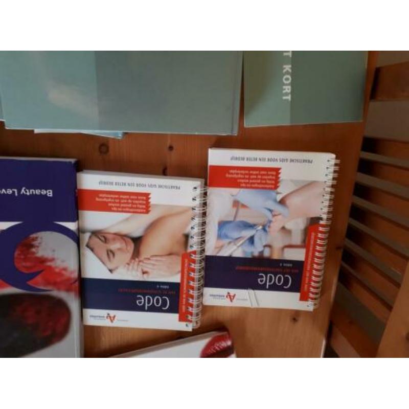Visagie en pedicure opleidingsboeken