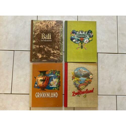 4x plaatjesalbum Douwe Egberts Bali, CH, Gr en Fr