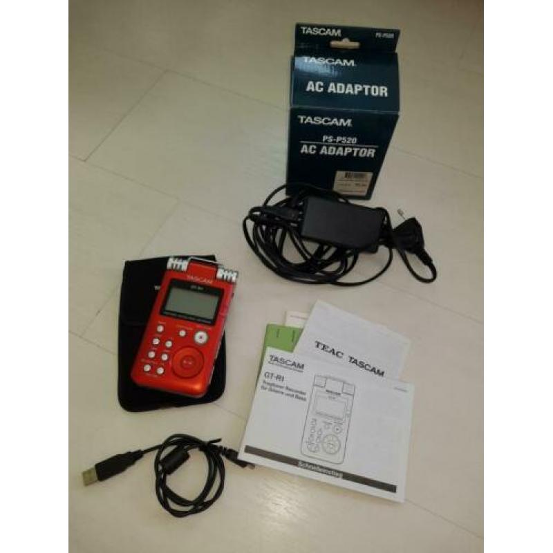 Tascam GT-R1 gitaar/bastrainer en recorder
