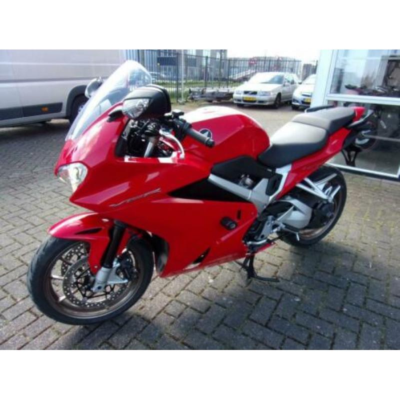 Honda VFR 800 F ABS (bj 2016)