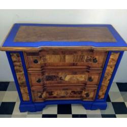 Funky Dressoir Notenfineer