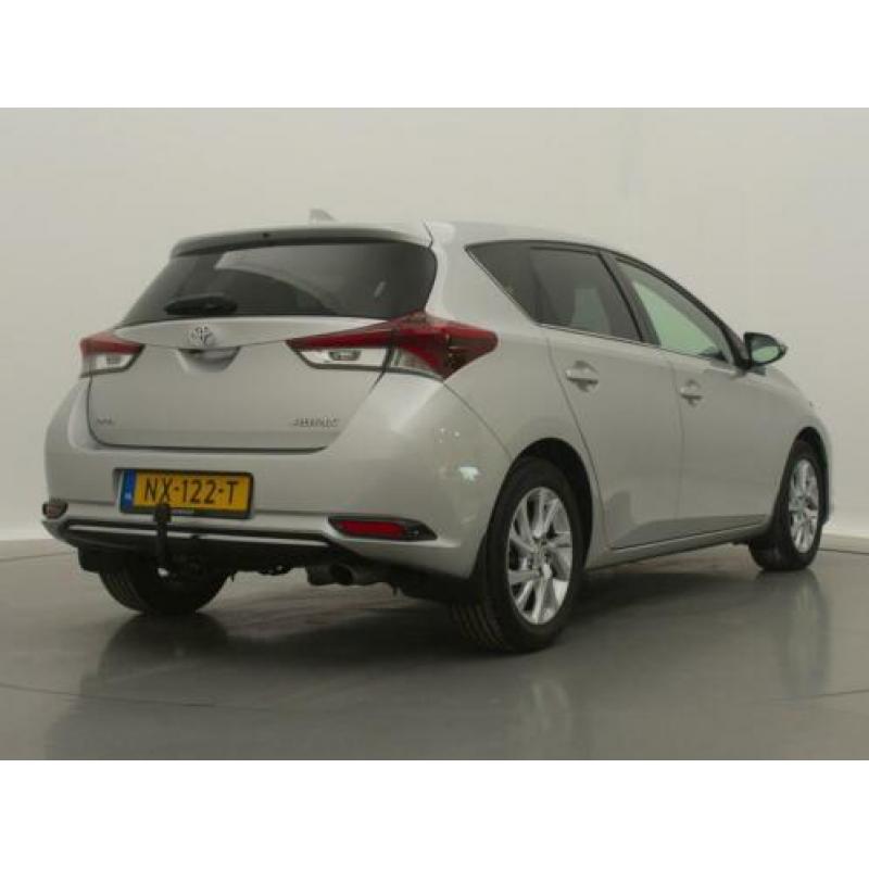 Toyota Auris 1.2T Trend | Navigatie | Panoramadak | Trekhaak