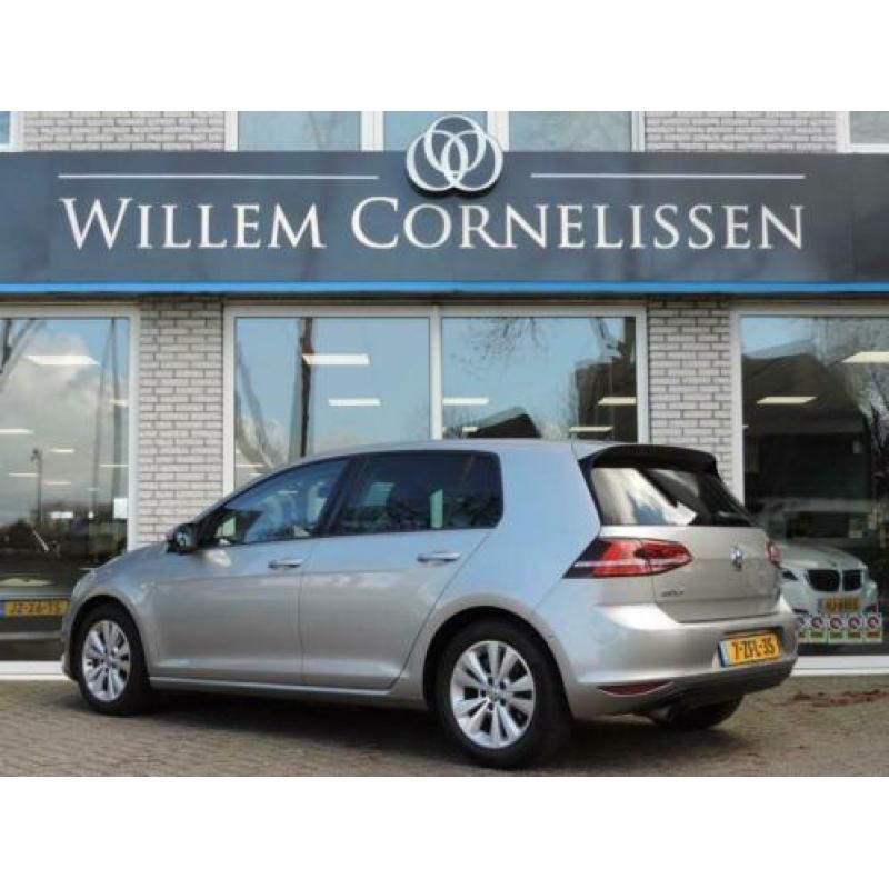 Volkswagen Golf 1.6 TDI Highline BlueMotion Navigatie Xenon/